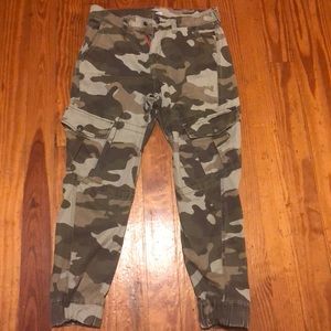 Camouflage Jeans